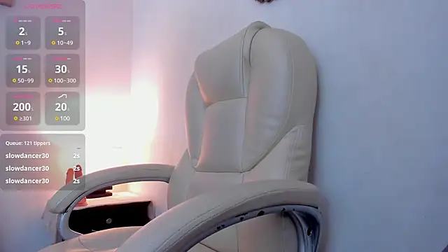 Snapshot of anyi_restrepo chatting on January 8, 3:17 pm anyi restrepo online show from January 8, 3:17 pm