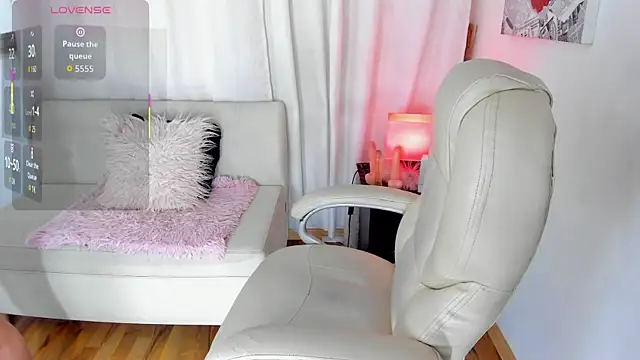 Snapshot of anyi_restrepo chatting on October 20, 12:27 pm anyi restrepo online show from October 20, 12:27 pm