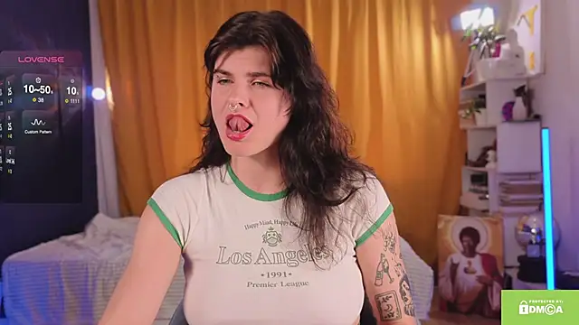 Snapshot of ginavontease chatting on September 16, 12:06 pm ginavontease online show from September 16, 12:06 pm