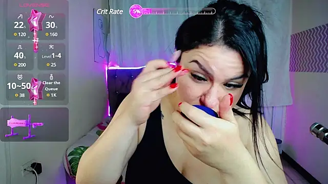  curvy latina online show from February 28, 11:47 am