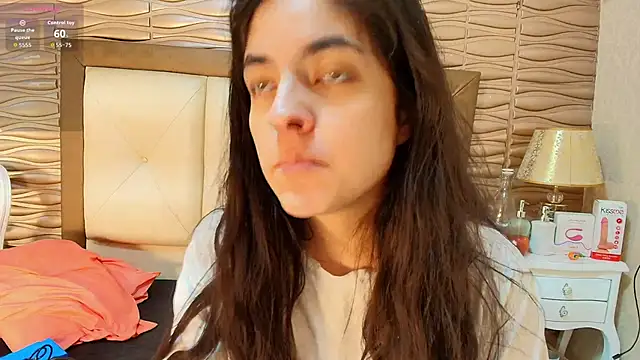 sofiaclauss online show from October 4, 8:29 pm