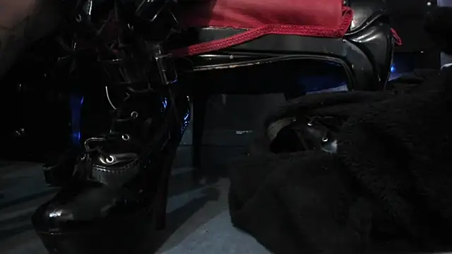 LusstCruella online show from January 20, 9:53 pm