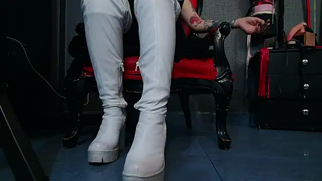 LusstCruella online show from January 29, 9:39 pm