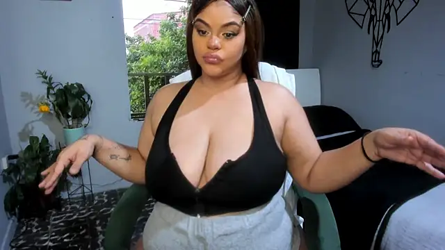 Snapshot of cattleya_campbell chatting on October 1, 10:38 pm cattleya campbell online show from October 1, 10:38 pm