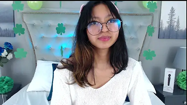 Yommi Winx online show from March 18, 10:03 am