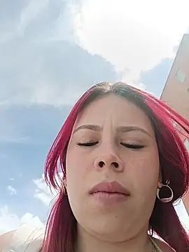 aurora sky11 online show from October 22, 3:12 pm