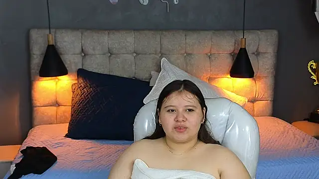 Laia and Aloby online show from September 18, 10:23 pm