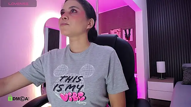 natasha  jackson online show from October 5, 12:14 pm