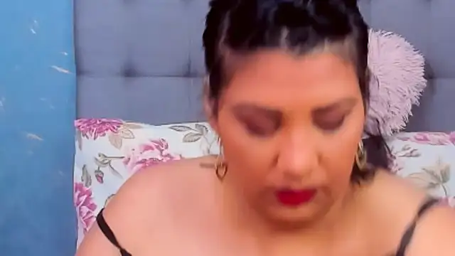 AmyCubes online show from February 10, 3:57 am