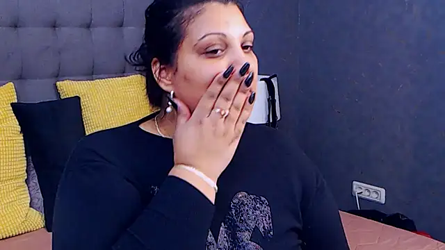 AmyCubes online show from March 15, 9:05 pm