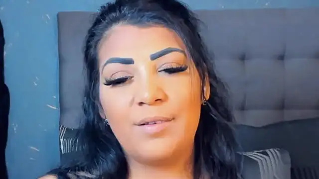 AmyCubes online show from October 12, 7:13 pm