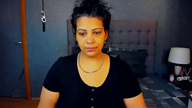 AmyCubes online show from November 2, 6:16 am