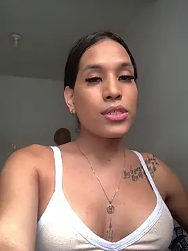 Emiily Miller online show from December 11, 8:07 pm