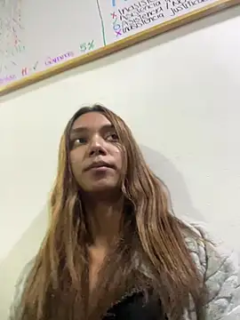 Snapshot of Nikol_Rang__ chatting on February 22, 7:23 am Nikol Rang online show from February 22, 7:23 am