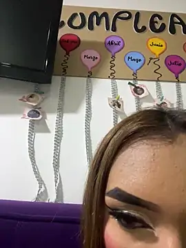 Snapshot of Nikol_Rang__ chatting on March 1, 7:08 am Nikol Rang online show from March 1, 7:08 am