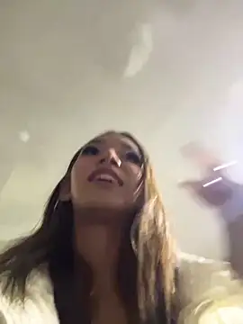 Snapshot of Nikol_Rang__ chatting on March 3, 7:21 am Nikol Rang online show from March 3, 7:21 am