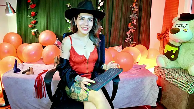 oriana thomson2 online show from February 14, 4:04 am