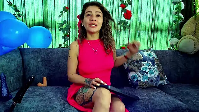 oriana thomson2 online show from February 20, 2:57 pm