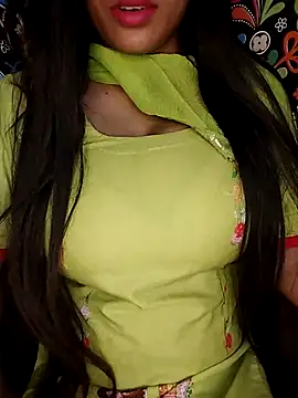 Sreya213 online show from April 11, 8:02 pm