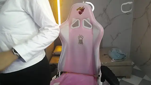 Violeth b online show from January 13, 12:54 pm