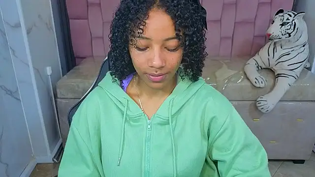 Violeth b online show from March 6, 1:18 pm