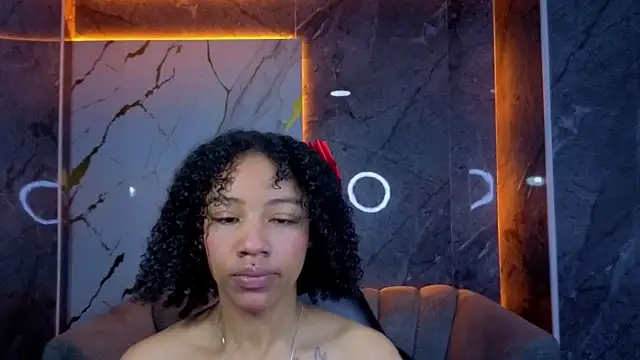 Violeth b online show from March 18, 1:36 pm