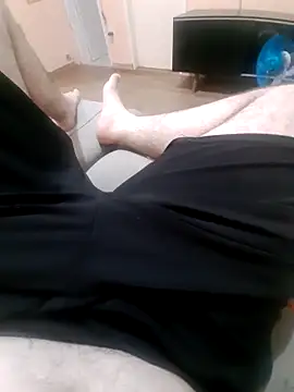 Snapshot of Gauchogg20 chatting on February 4, 12:16 am Gauchogg20 online show from February 4, 12:16 am