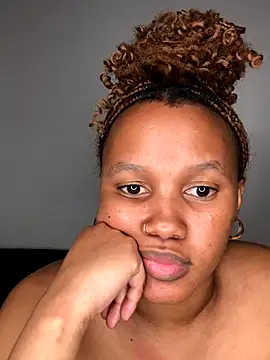 Snapshot of Sego_TeeTee chatting on October 11, 6:39 pm Sego TeeTee online show from October 11, 6:39 pm