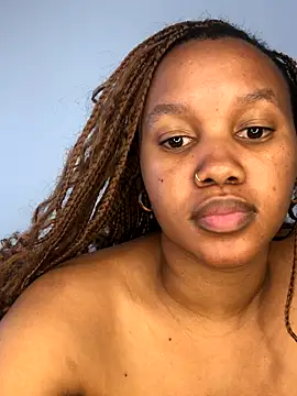 Snapshot of Sego_TeeTee chatting on October 19, 8:48 am Sego TeeTee online show from October 19, 8:48 am