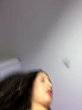 IssabellaLopez online show from May 27, 4:37 pm