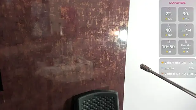 Snapshot of sofia_shadow chatting on December 12, 3:54 am sofia shadow online show from December 12, 3:54 am