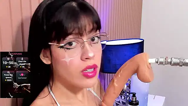 Snapshot of sofia_shadow chatting on February 1, 7:55 pm sofia shadow online show from February 1, 7:55 pm