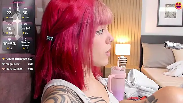 Snapshot of sofia_shadow chatting on October 12, 4:11 am sofia shadow online show from October 12, 4:11 am