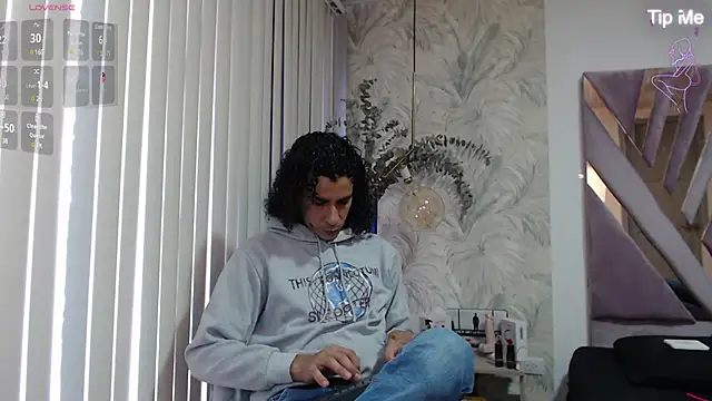 Snapshot of jackstanford chatting on January 15, 2:24 pm jackstanford online show from January 15, 2:24 pm