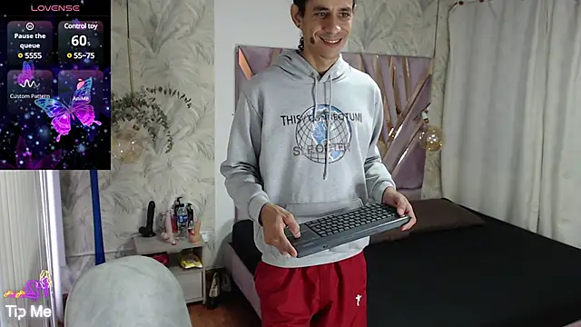 Snapshot of jackstanford chatting on March 18, 1:42 pm jackstanford online show from March 18, 1:42 pm