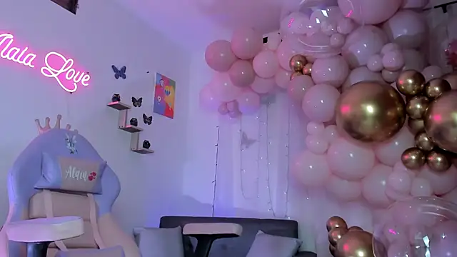 Alaia Love77 online show from February 5, 10:55 pm