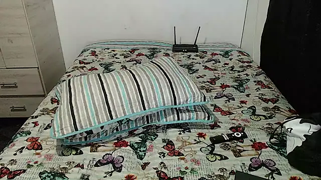 gissel13 online show from March 21, 2:39 am