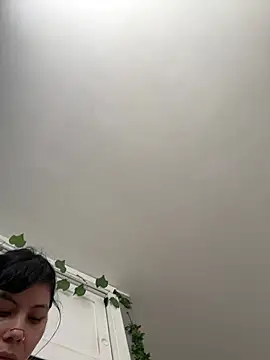 Snapshot of EemaHaruki chatting on December 13, 5:54 pm EemaHaruki online show from December 13, 5:54 pm