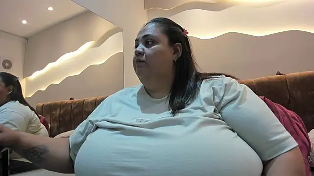 Snapshot of Alisson_am chatting on April 19, 11:42 am Alisson am online show from April 19, 11:42 am