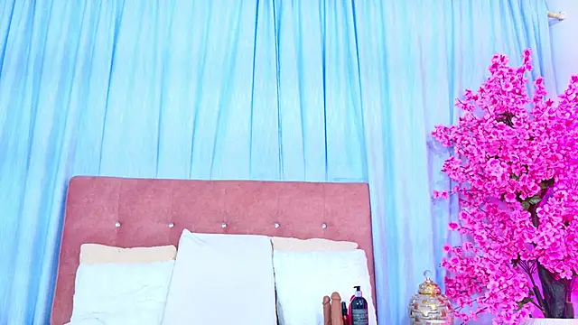 AlliciaKim online show from December 17, 8:26 pm