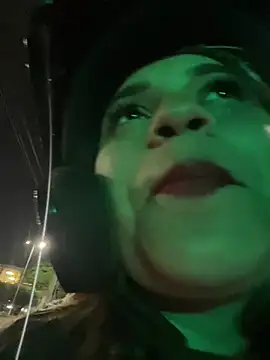 perlita05 online show from January 7, 12:57 am