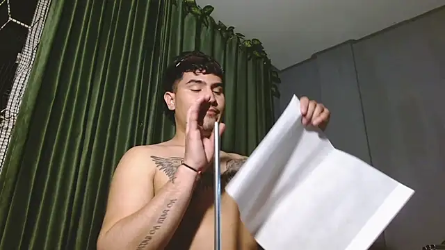 MatheoVelez online show from September 10, 1:27 am