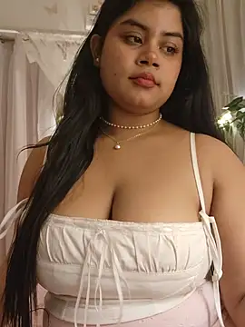 Snapshot of its_amesha chatting on February 14, 10:25 pm its amesha online show from February 14, 10:25 pm