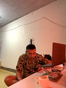 ShaoZian 1 online show from October 8, 3:37 am