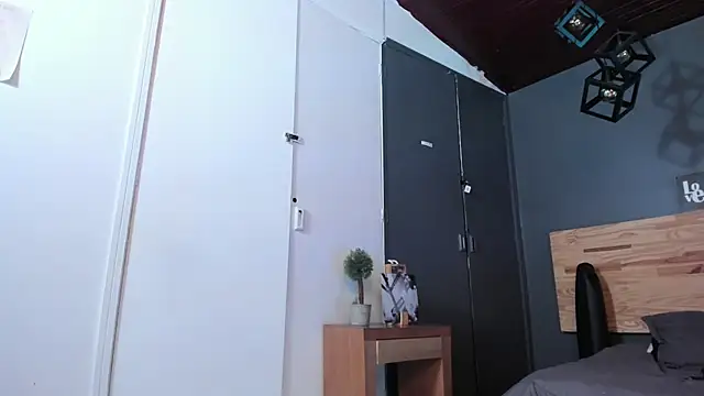 Annaa rosee online show from January 29, 6:43 am