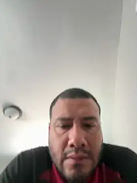 Snapshot of elamante03 chatting on April 16, 3:35 pm elamante03 online show from April 16, 3:35 pm