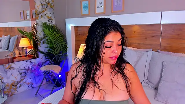 EmaBakker online show from October 19, 11:44 am