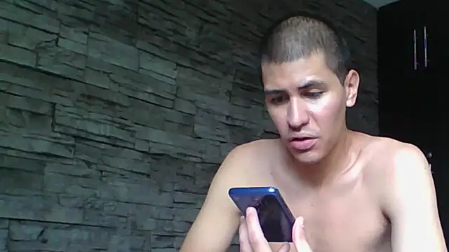 Snapshot of Sexylatin64 chatting on June 17, 3:57 pm Sexylatin64 online show from June 17, 3:57 pm