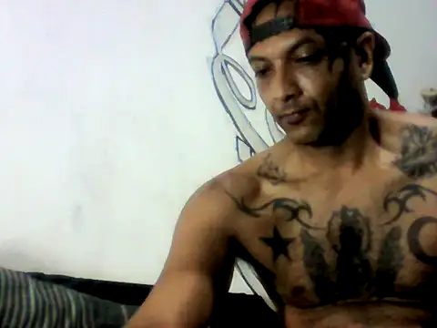 Snapshot of Daretodeviate chatting on September 16, 2:01 am Daretodeviate online show from September 16, 2:01 am
