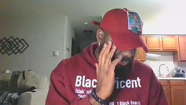 Snapshot of Stayinalive1992 chatting on December 14, 6:56 am Stayinalive1992 online show from December 14, 6:56 am